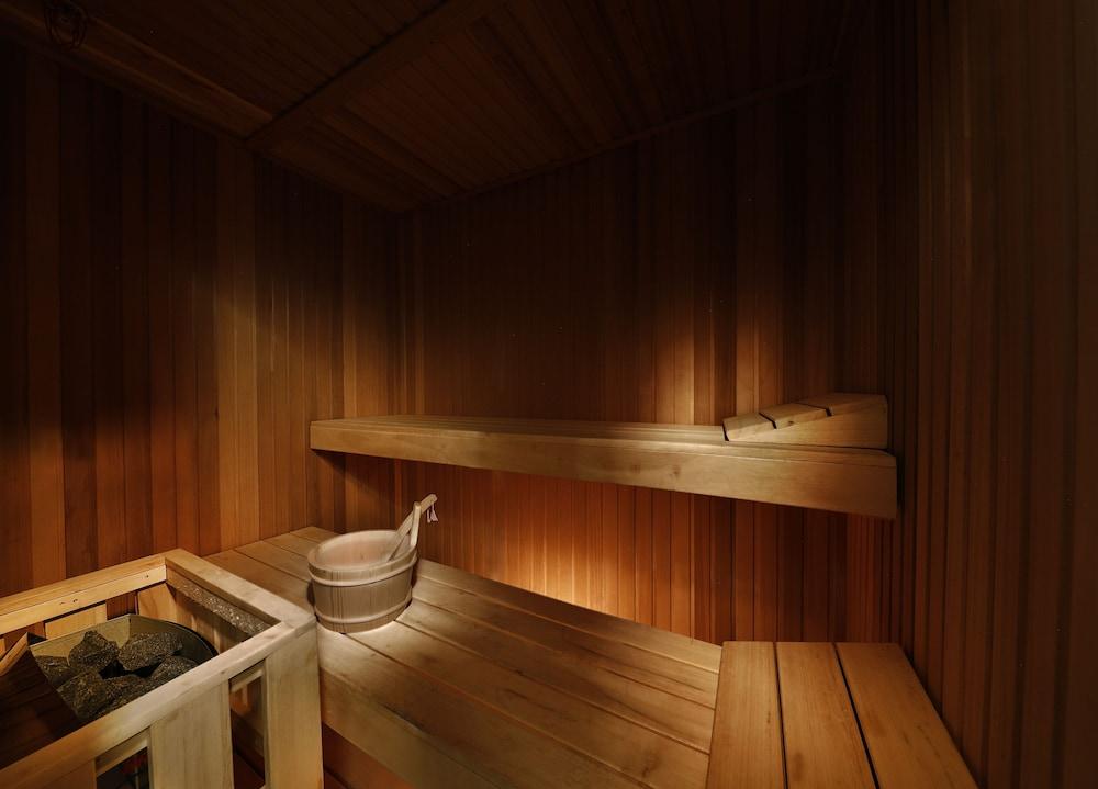 Hilton Tanger City Center Екстер'єр фото A Finnish sauna