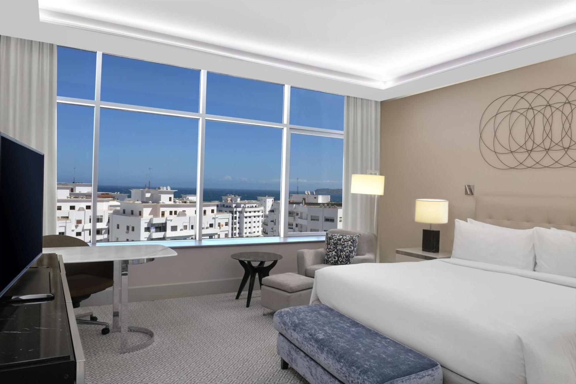 Hilton Tanger City Center Екстер'єр фото Deluxe room