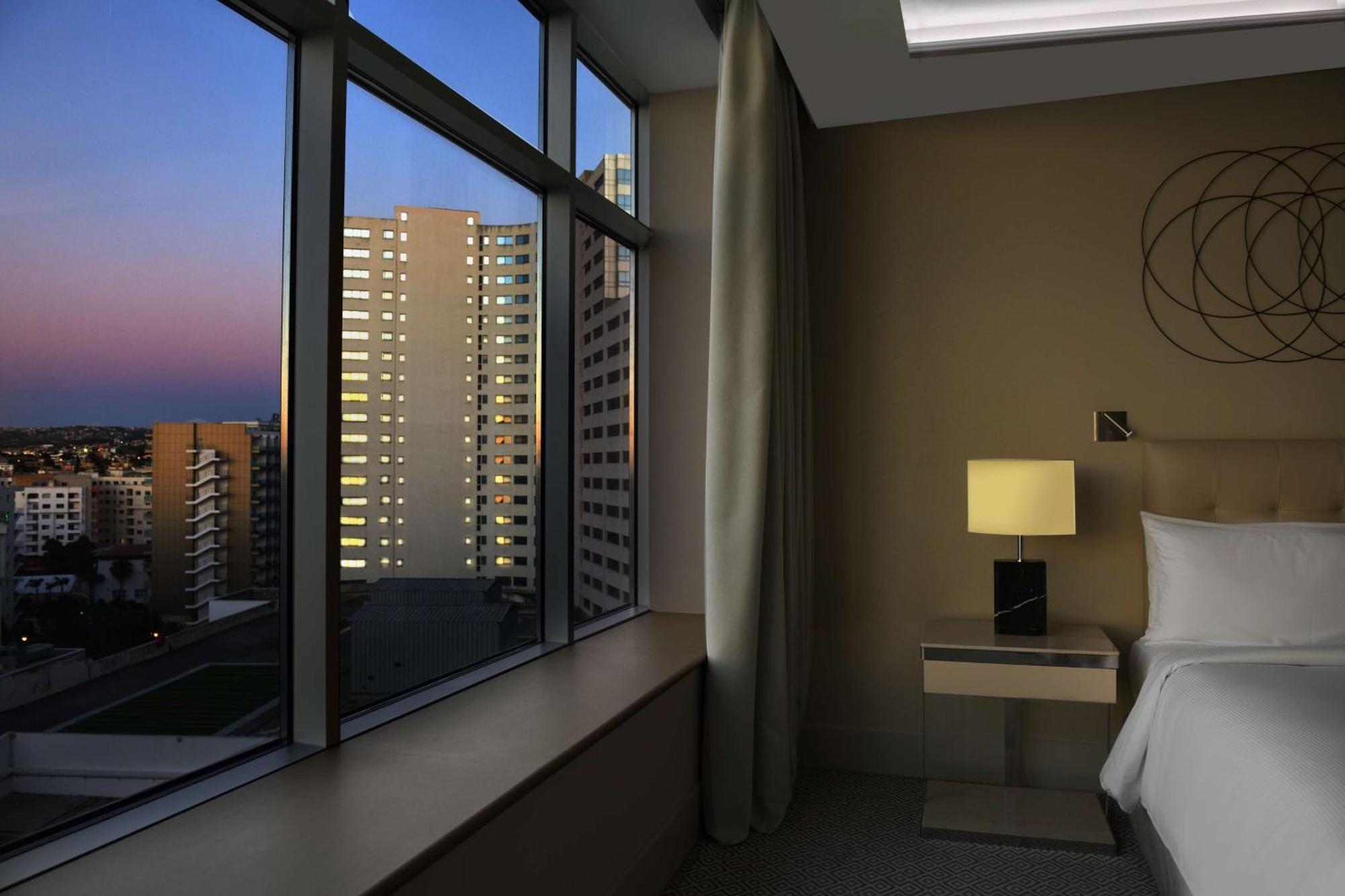 Hilton Tanger City Center Екстер'єр фото A guest room at the hotel