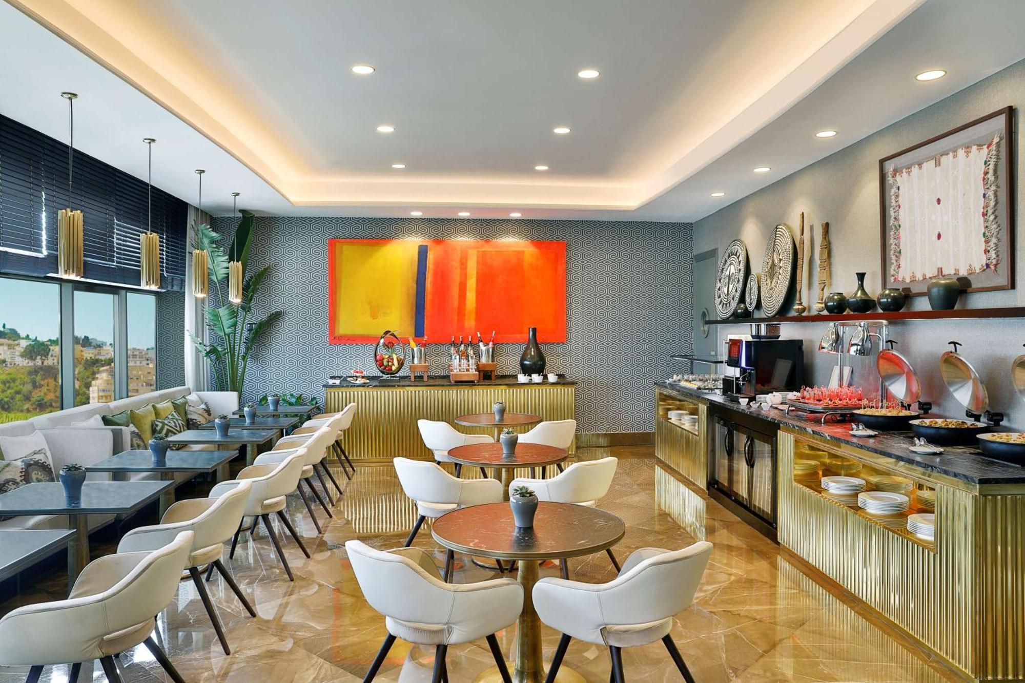 Hilton Tanger City Center Екстер'єр фото The Club lounge at London Heathrow Airport