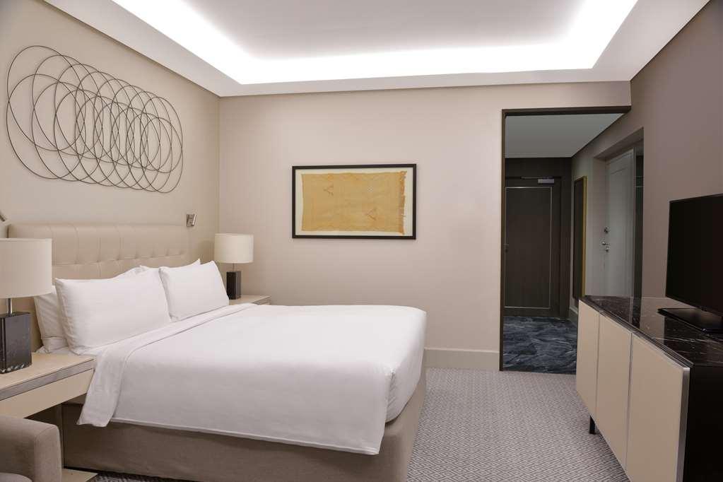 Hilton Tanger City Center Номер фото